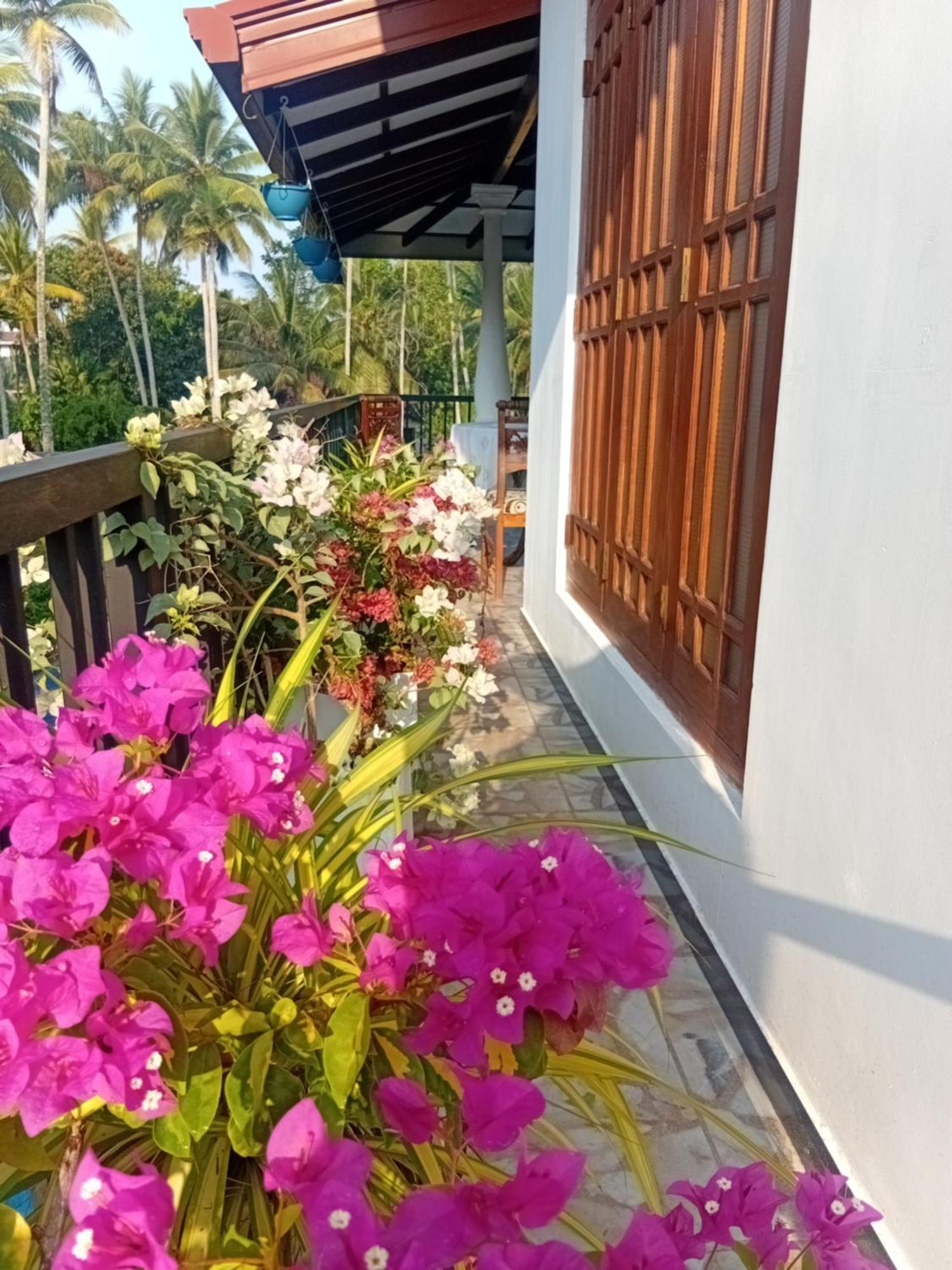 Fourcoock Villa Kosgoda Exterior photo